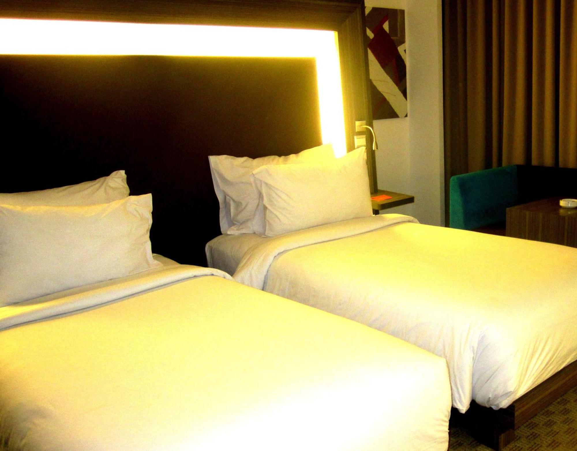 Novotel Bangka Hotel & Convention Center Pangkal Pinang Rum bild