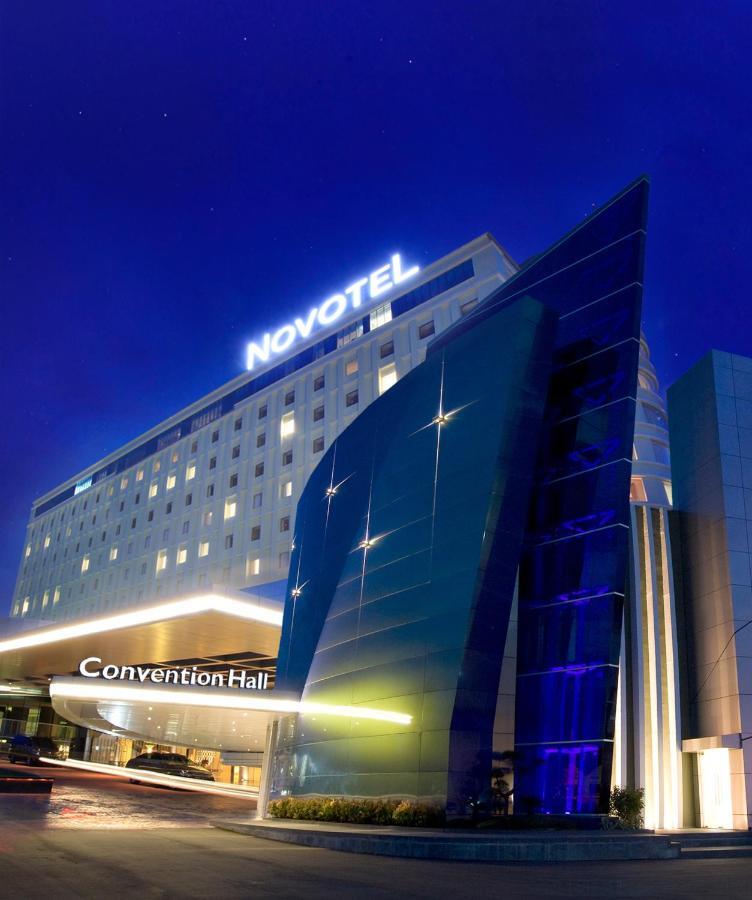 Novotel Bangka Hotel & Convention Center Pangkal Pinang Exteriör bild